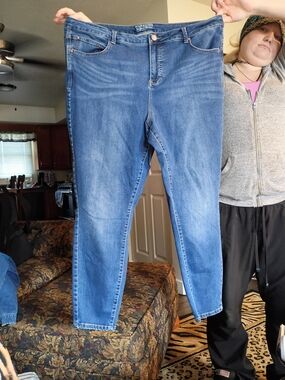 Maurices Size 24W Blue Women's Stretch Skinny Jeans